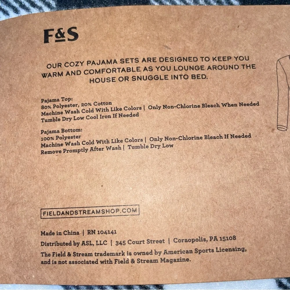 Field & Stream Cozy Pajamas - Picture 5 of 6